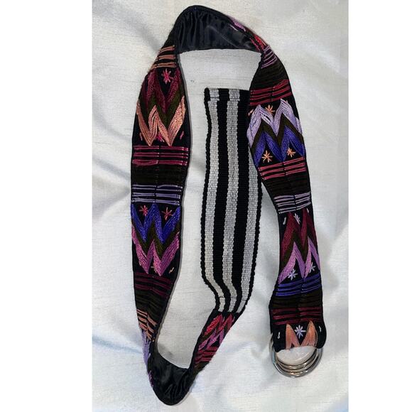 Embroidered Belt - Size L‎ - Beautiful Embroidered Detail - Picture 1 of 4